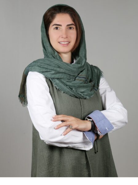 خانم ساناز صدوقی